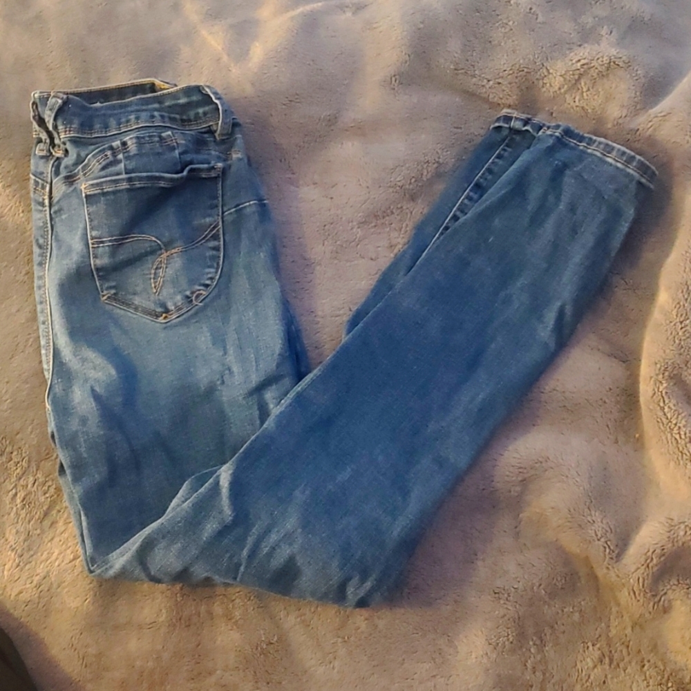 Ripped jeans
